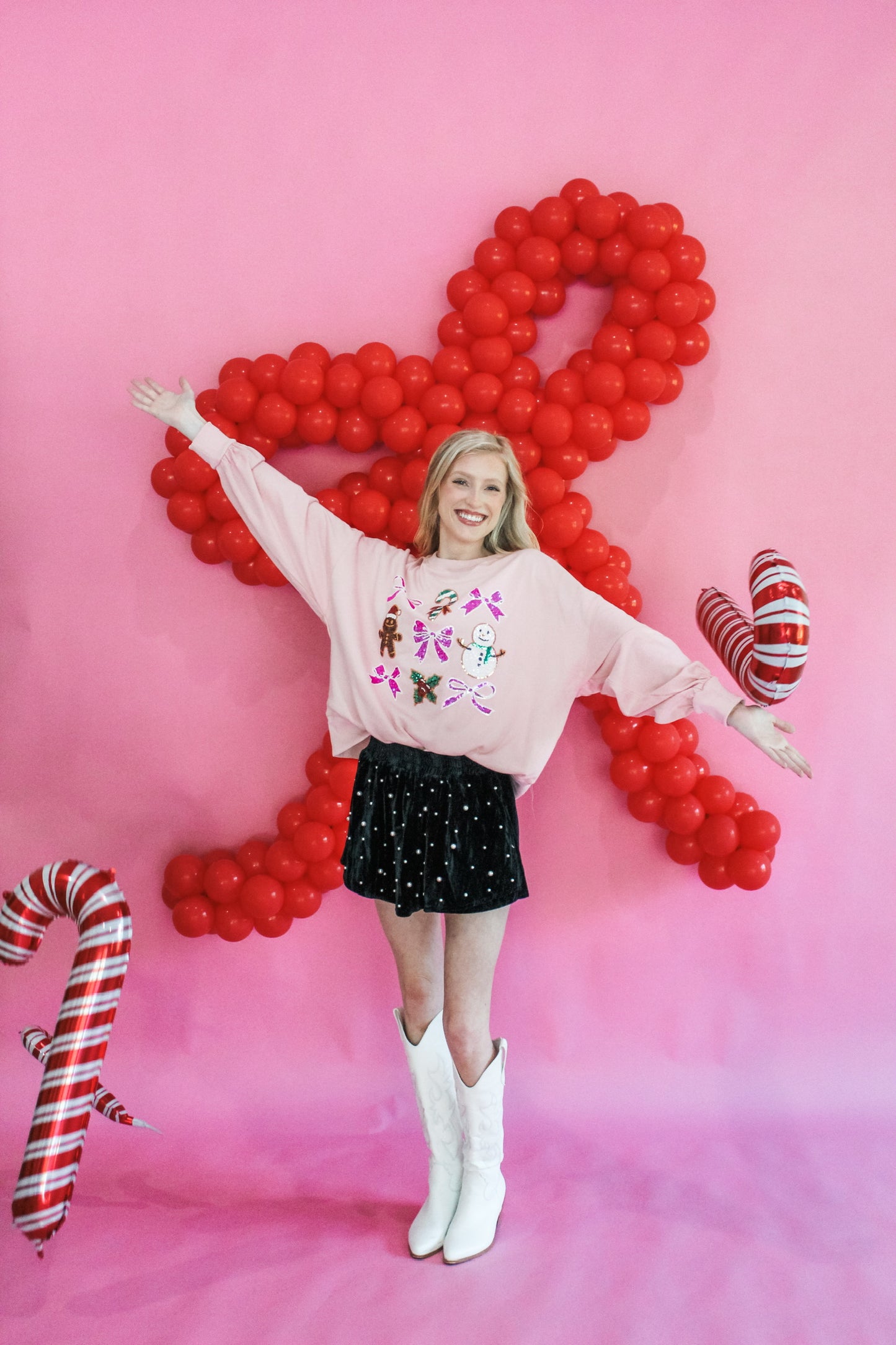 SNOW AND BOWS SWEATER